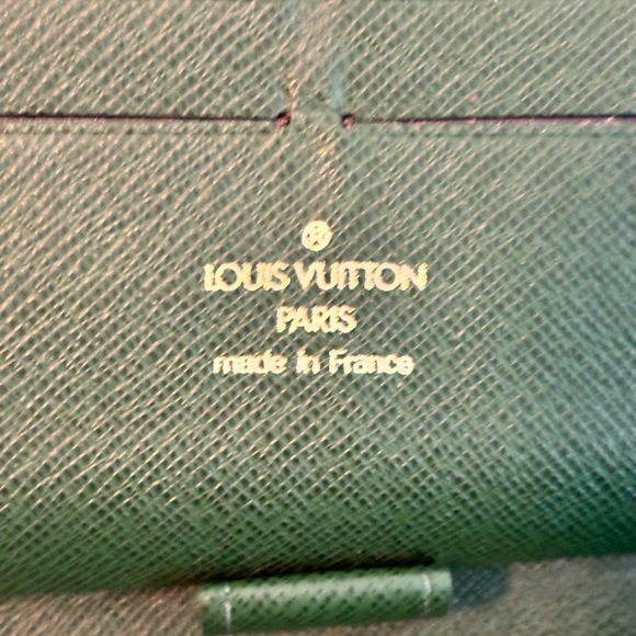 Louis Vuitton Limited Edition ‘Groom’ Green & Brown Monogram Zippy Organizer - Picture 11 of 16